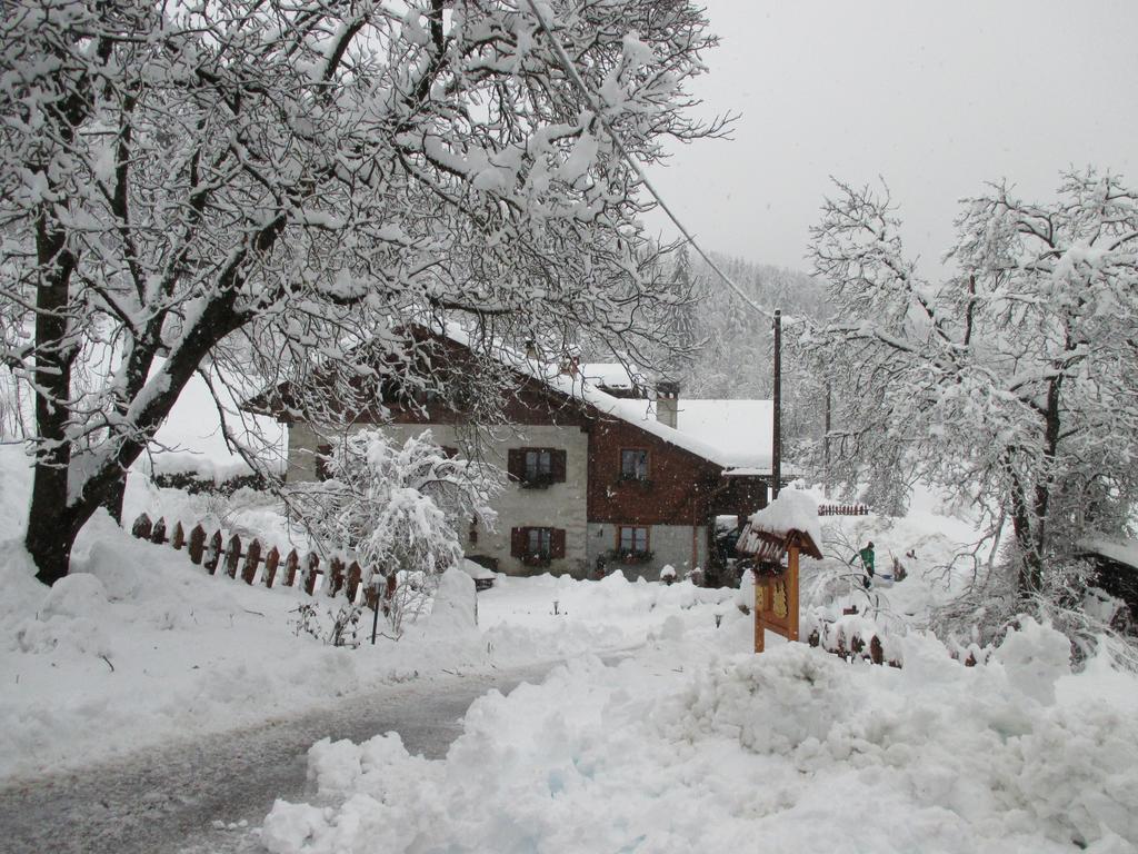 Maso Pin Bed & Breakfast Madonna di Campiglio Ngoại thất bức ảnh