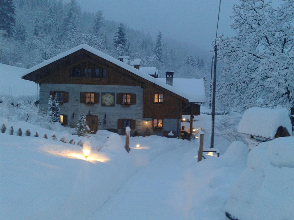 Maso Pin Bed & Breakfast Madonna di Campiglio Ngoại thất bức ảnh